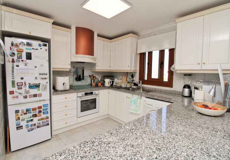 Resale - Apartment -
Villamartin - PAU 8