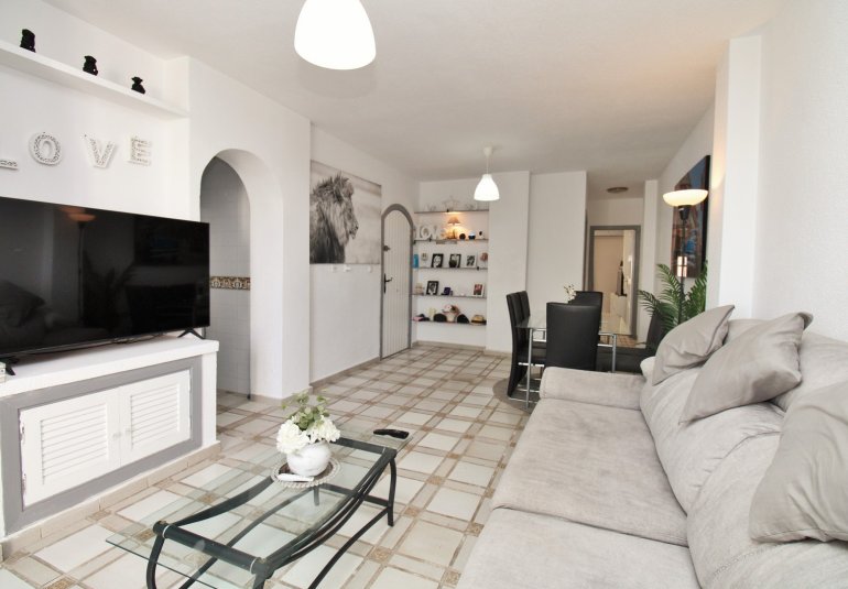 Resale - Apartment -
Villamartin