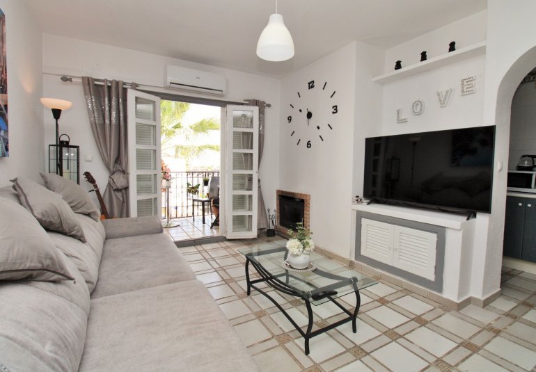 Resale - Apartment -
Villamartin