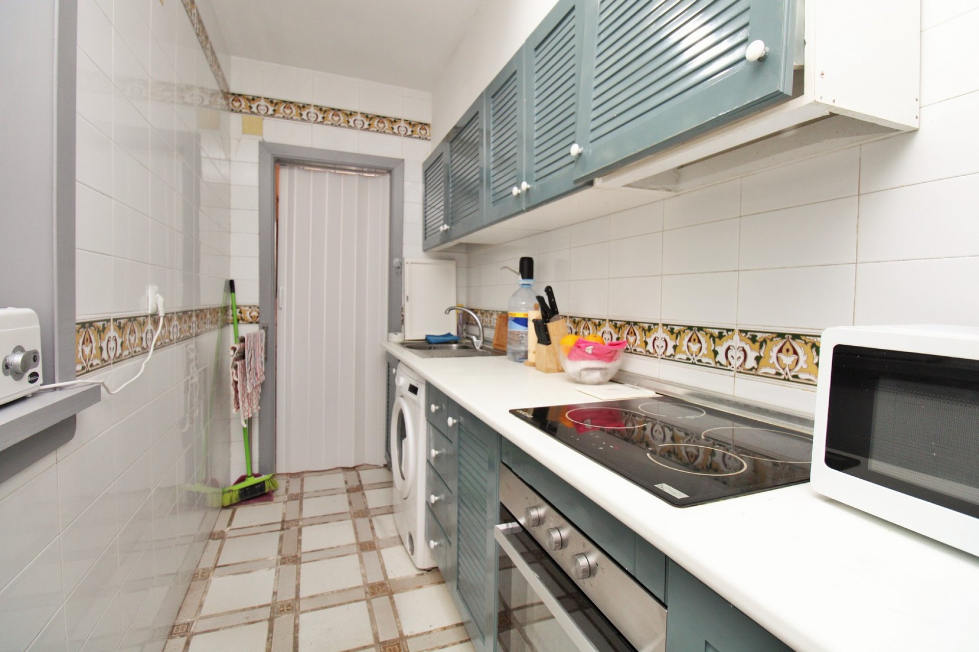 Resale - Apartment -
Villamartin
