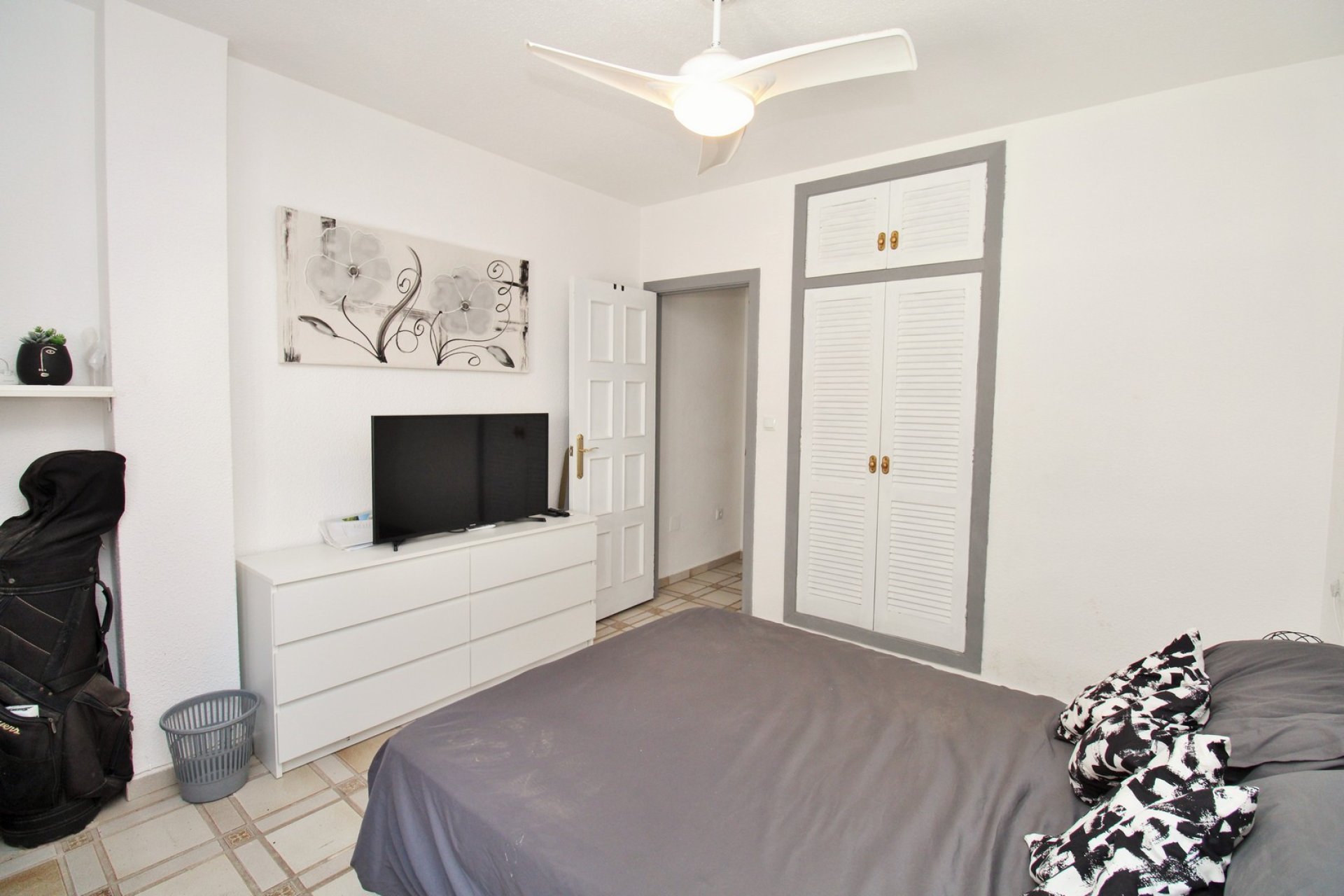 Resale - Apartment -
Villamartin