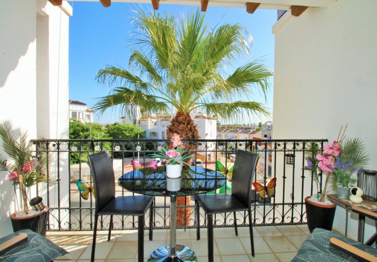 Resale - Apartment -
Villamartin