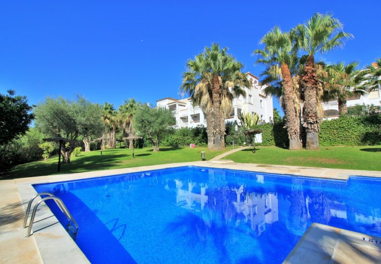 Resale - Apartment -
Villamartin