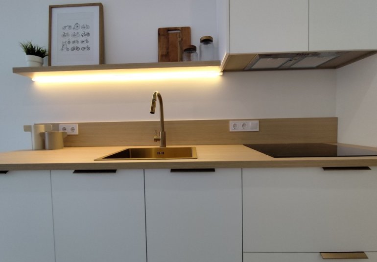 Resale - Bungalow -
La Siesta