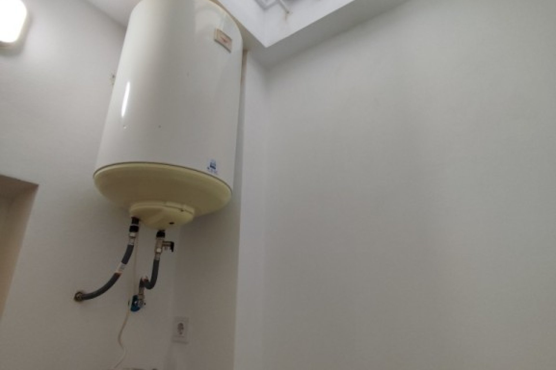 Resale - Bungalow -
La Siesta