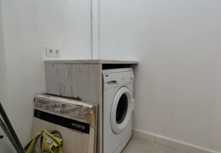 Resale - Bungalow -
La Siesta