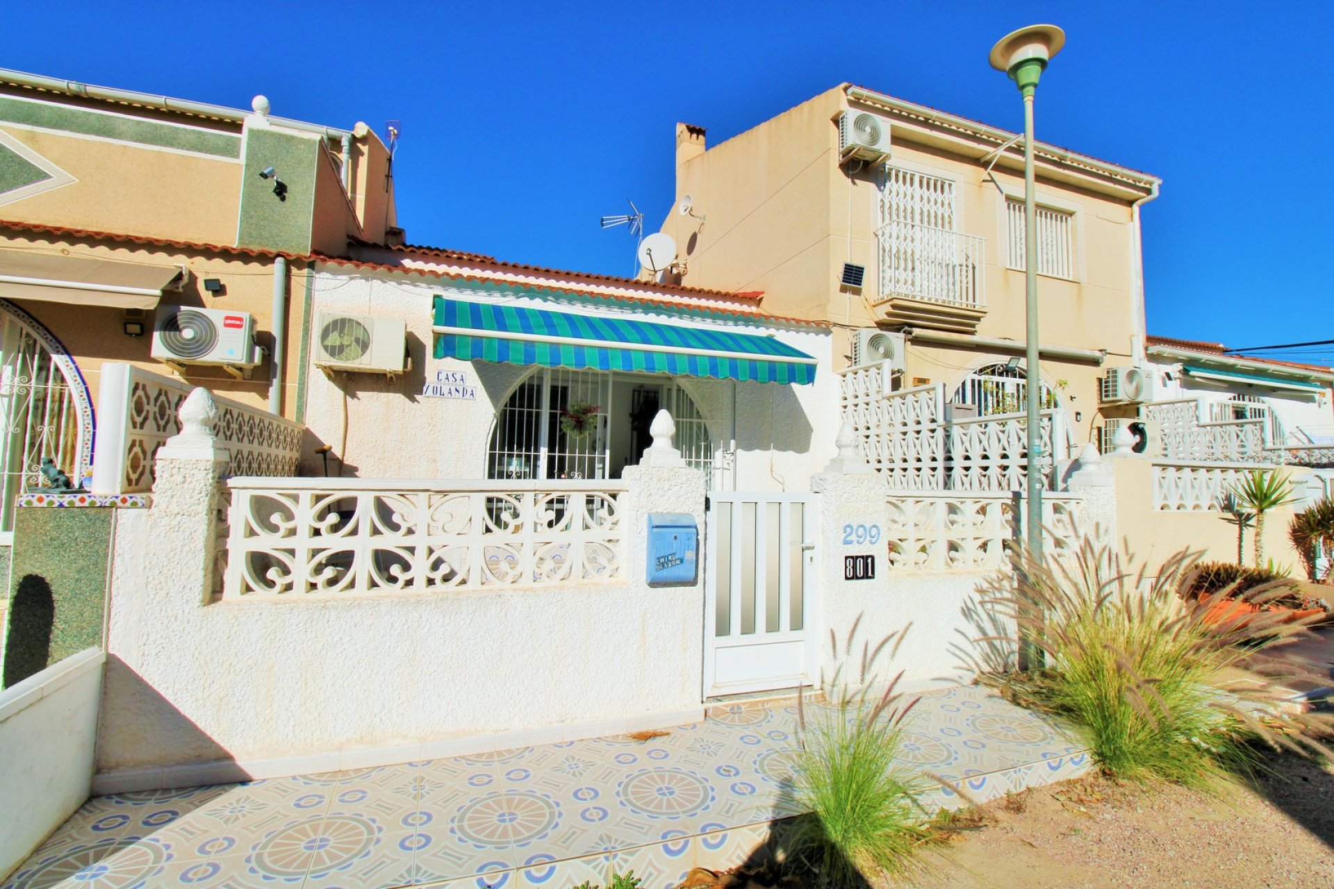 Resale - Bungalow -
Torrevieja - El Chaparral