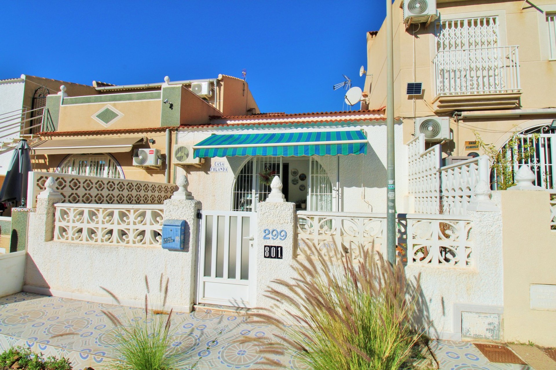 Resale - Bungalow -
Torrevieja - El Chaparral