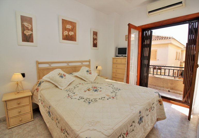 Resale - Townhouse -
Playa Flamenca