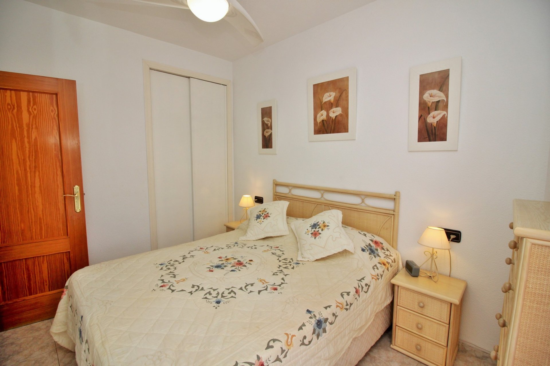 Resale - Townhouse -
Playa Flamenca