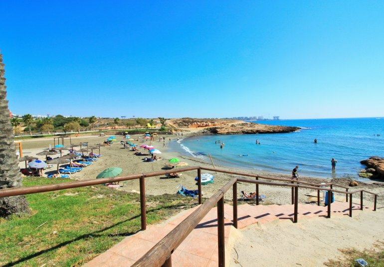 Resale - Townhouse -
Playa Flamenca