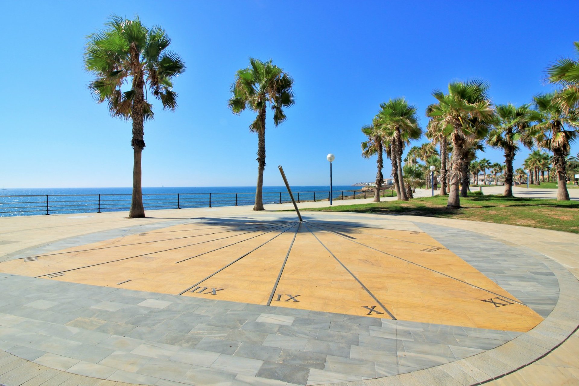 Resale - Townhouse -
Playa Flamenca