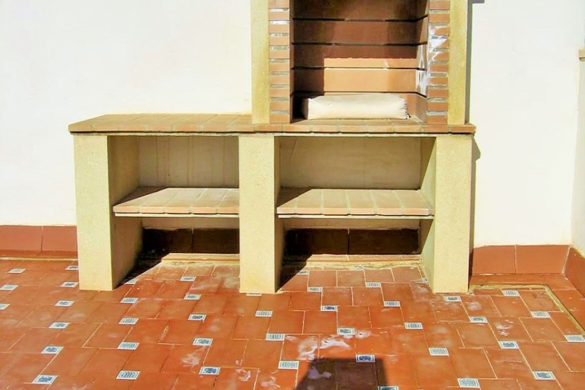 Resale - Townhouse -
Villamartin - PAU 8