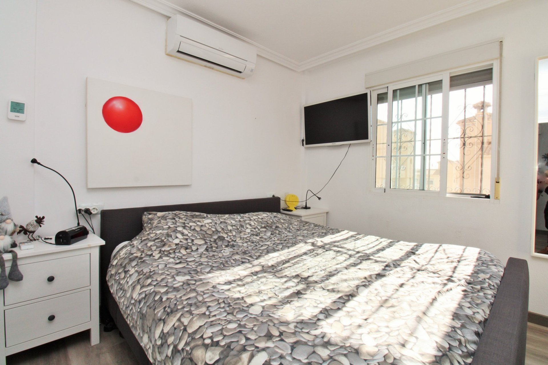 Resale - Townhouse -
Villamartin