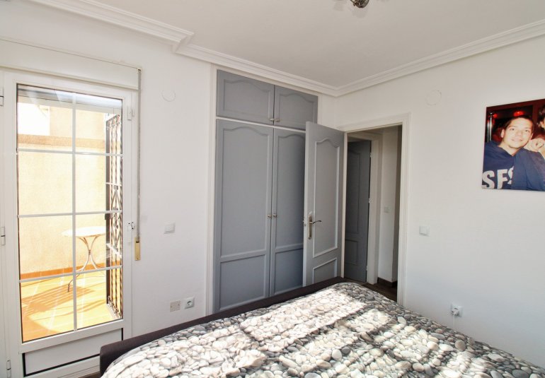 Resale - Townhouse -
Villamartin