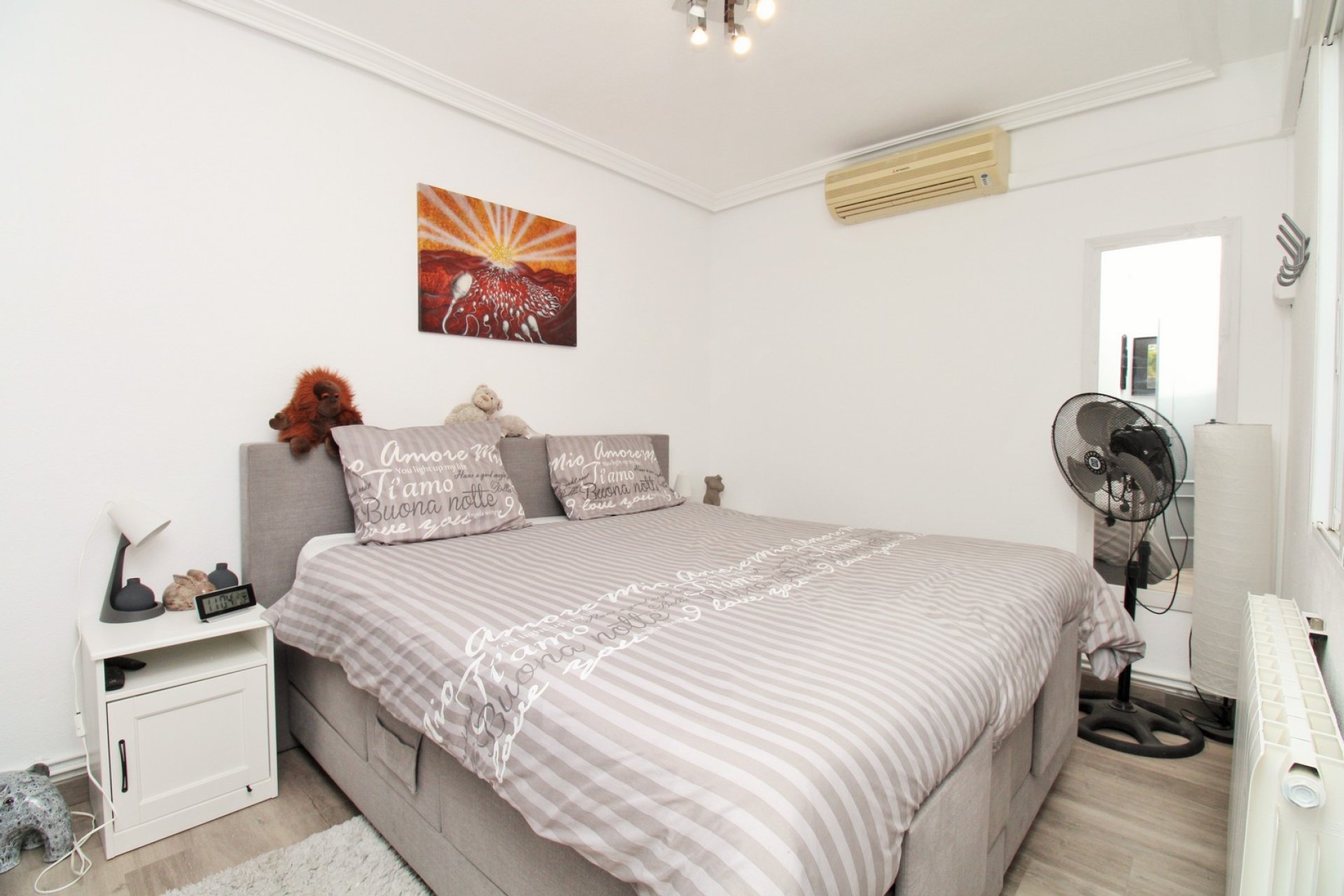 Resale - Townhouse -
Villamartin