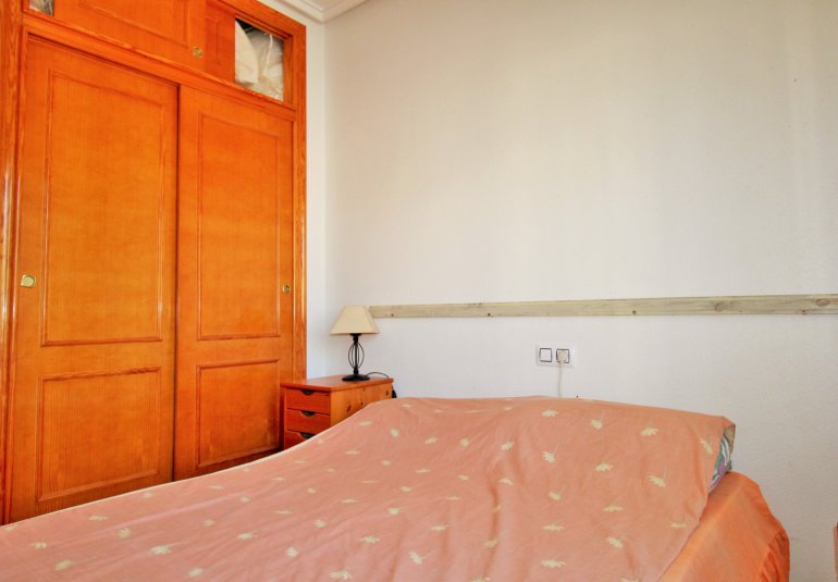 Resale - Townhouse -
Villamartin