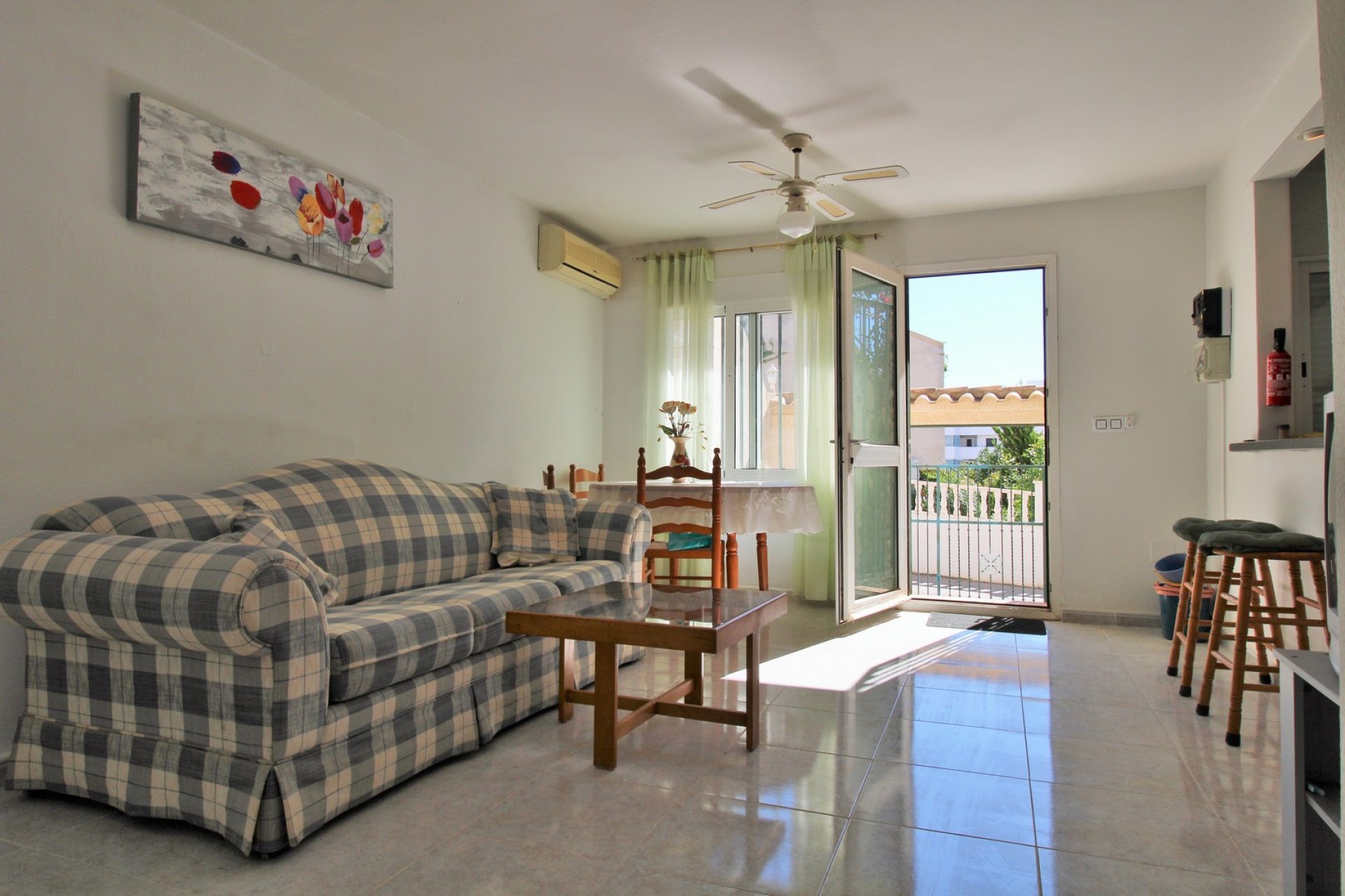 Resale - Townhouse -
Villamartin