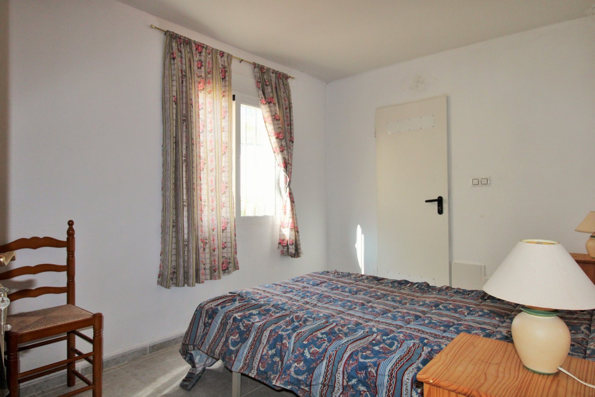 Resale - Townhouse -
Villamartin