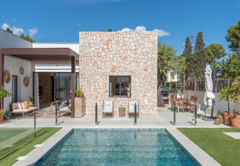 Resale - Villa -
Marrachí - Mallorca