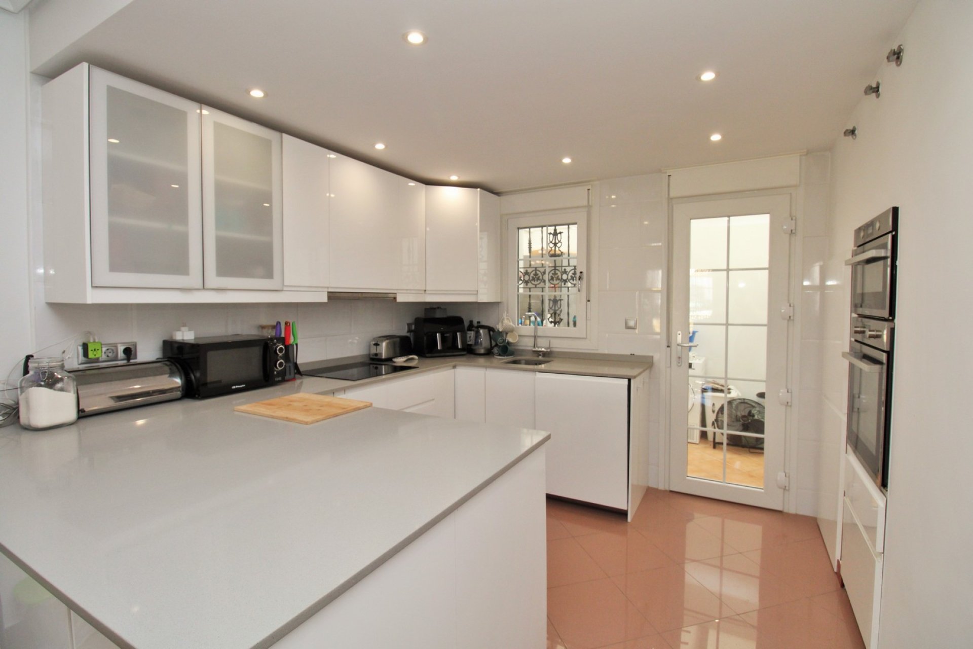 Resale - Villa -
Villamartin - Los Dolses