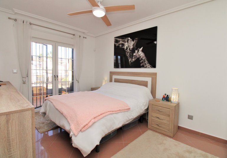 Resale - Villa -
Villamartin - Los Dolses