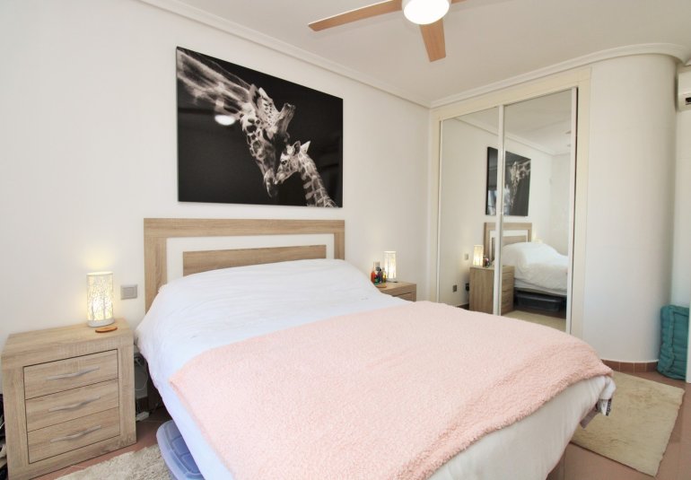 Resale - Villa -
Villamartin - Los Dolses