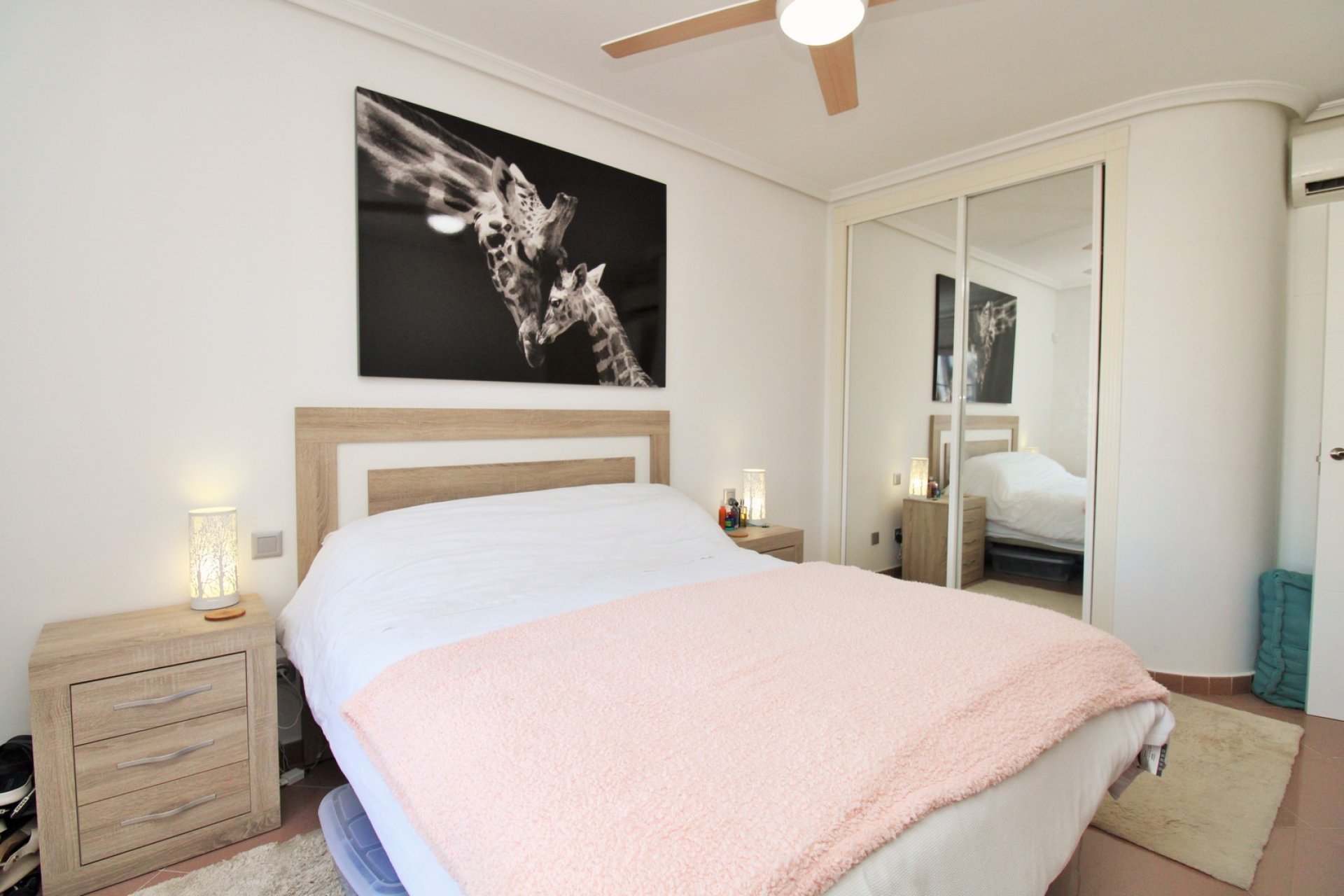 Resale - Villa -
Villamartin - Los Dolses