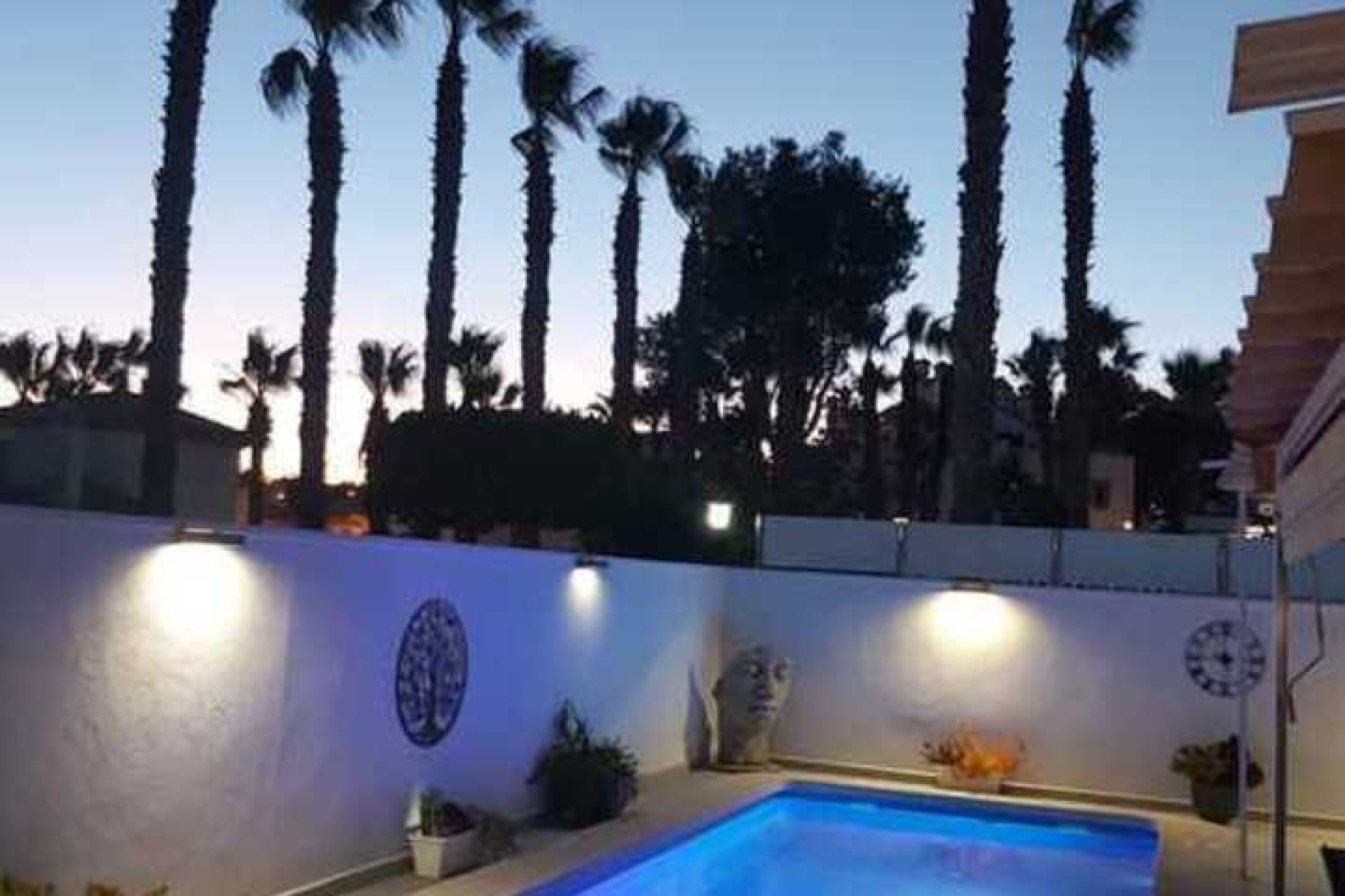 Resale - Villa -
Villamartin, Orihuela Costa