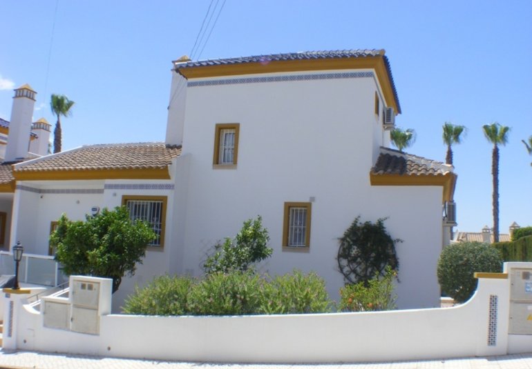 Resale - Villa -
Villamartin, Orihuela Costa
