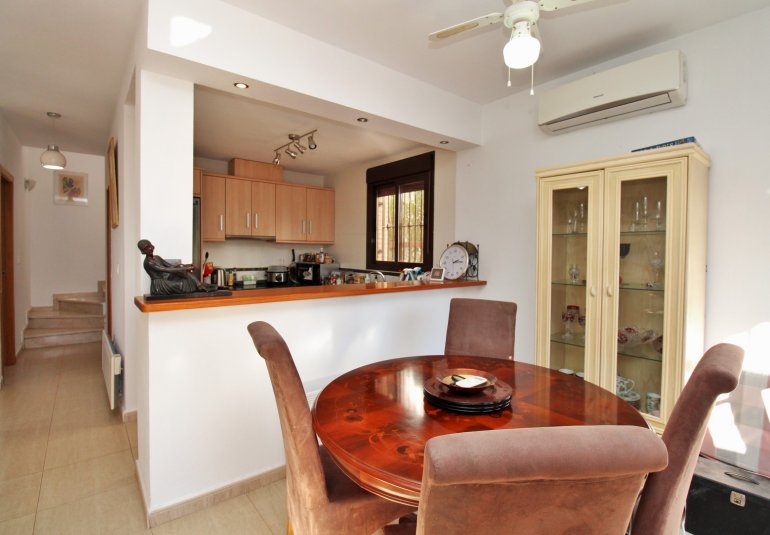 Resale - Villa -
Villamartin - PAU 8