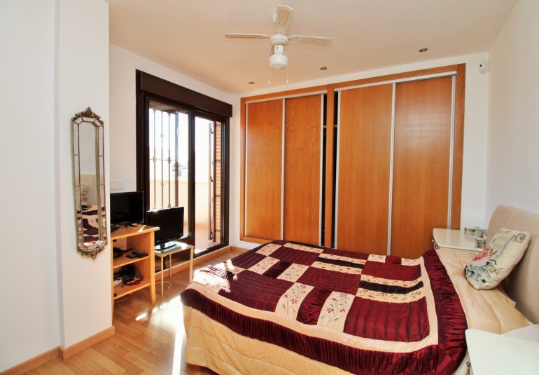 Resale - Villa -
Villamartin - PAU 8