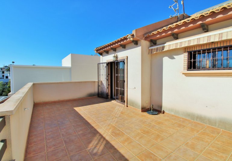 Resale - Villa -
Villamartin - PAU 8