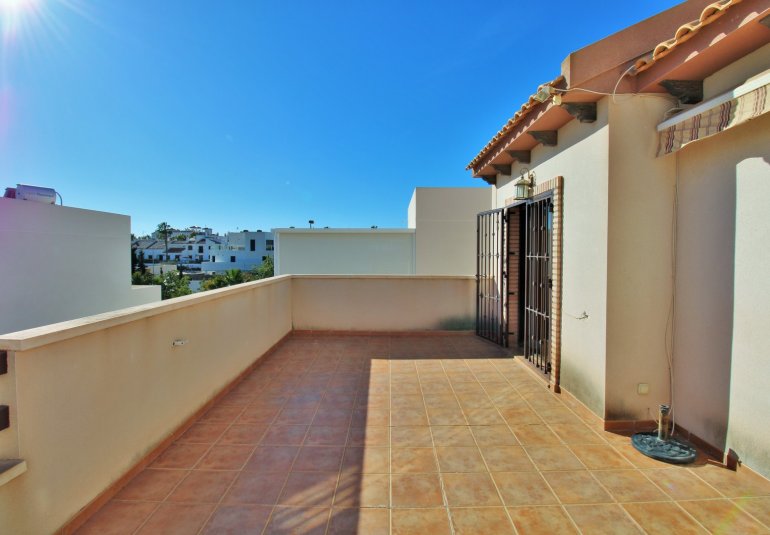 Resale - Villa -
Villamartin - PAU 8