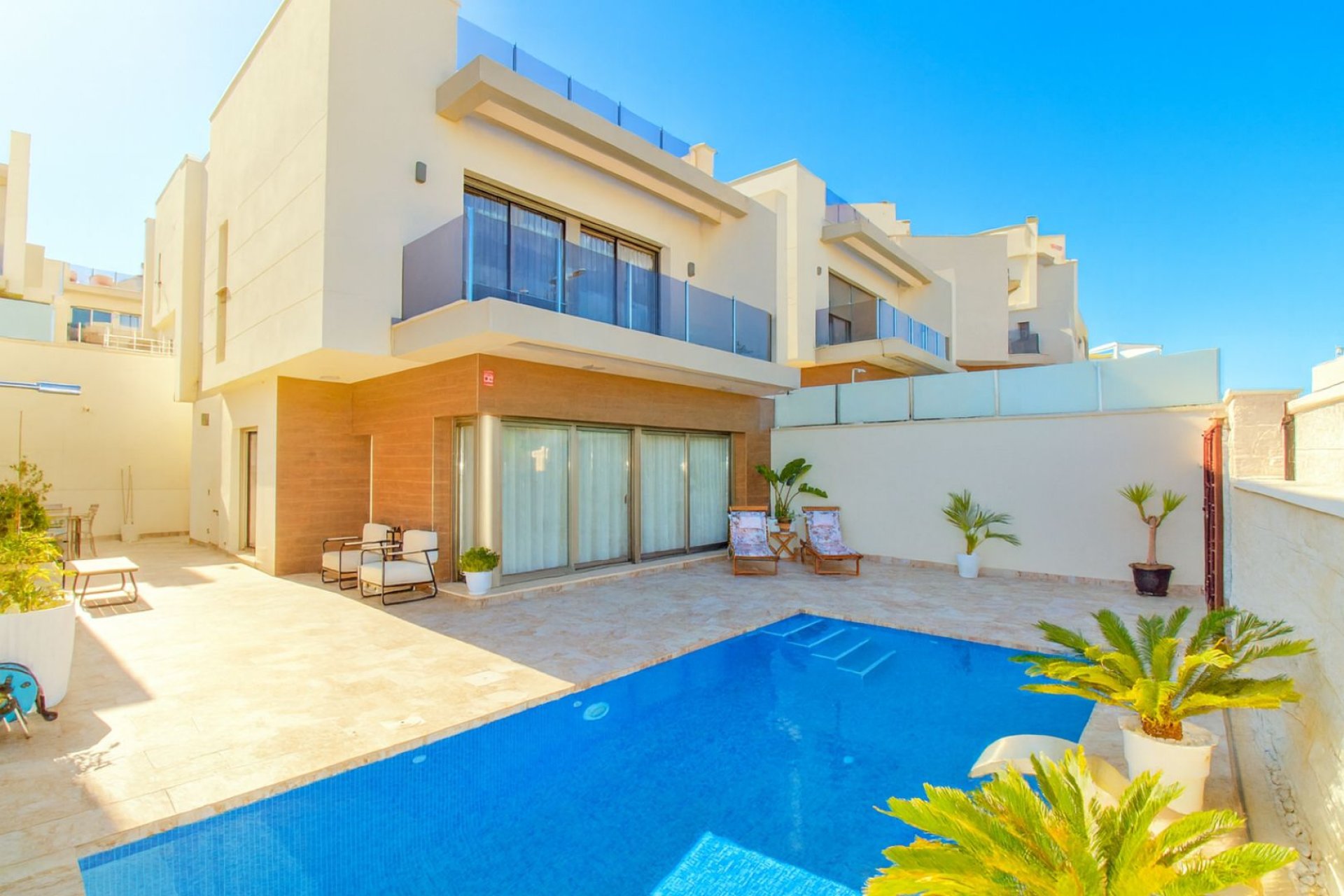 Resale - Villa -
Villamartin