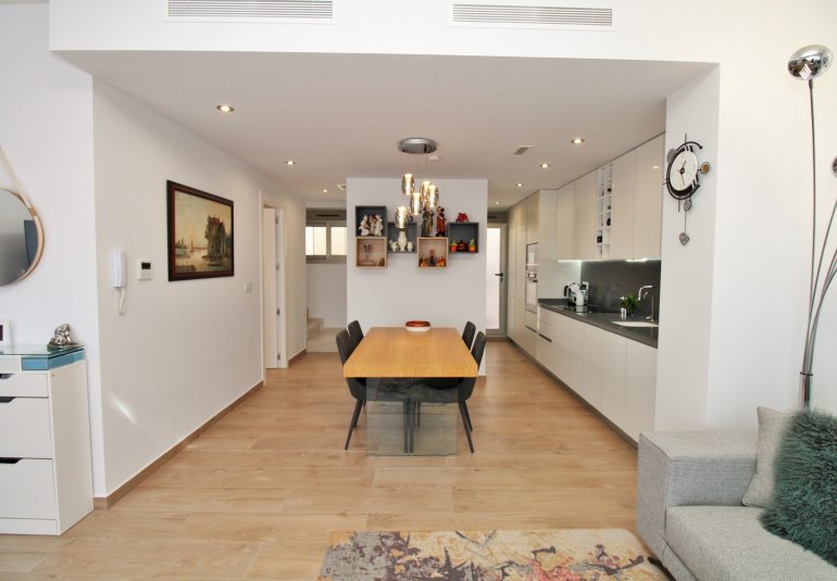 Resale - Villa -
Villamartin