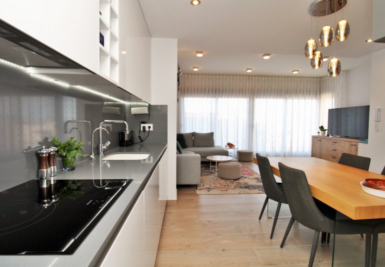 Resale - Villa -
Villamartin