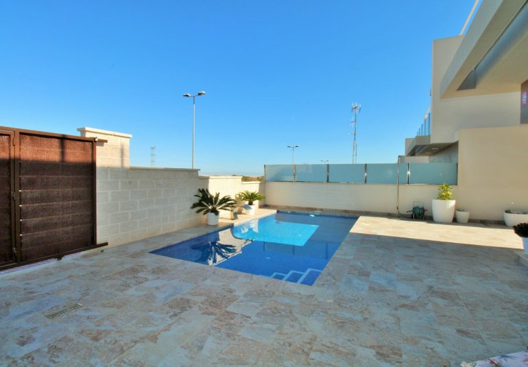 Resale - Villa -
Villamartin