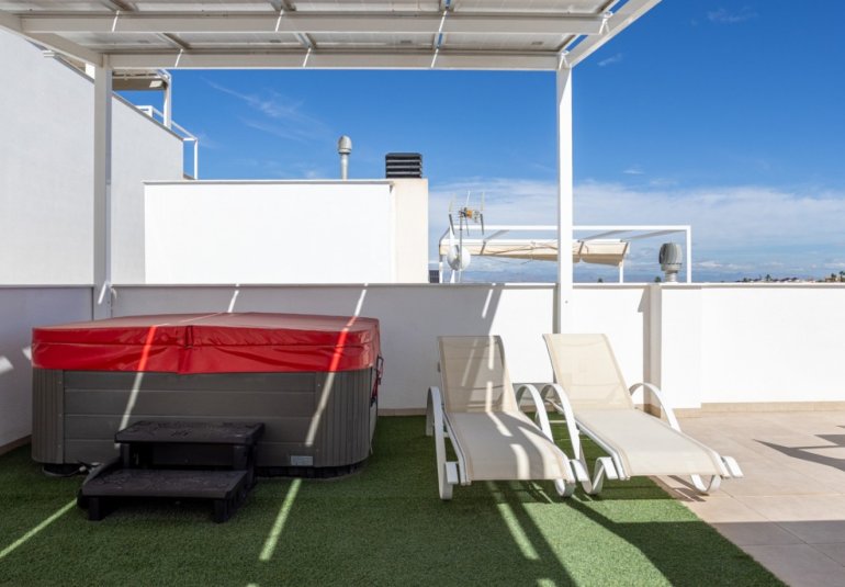 Reventa - Adosado -
Benijofar