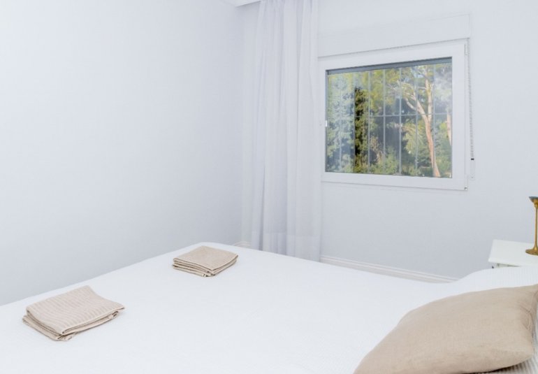 Reventa - Adosado -
Orihuela Costa - La Zenia