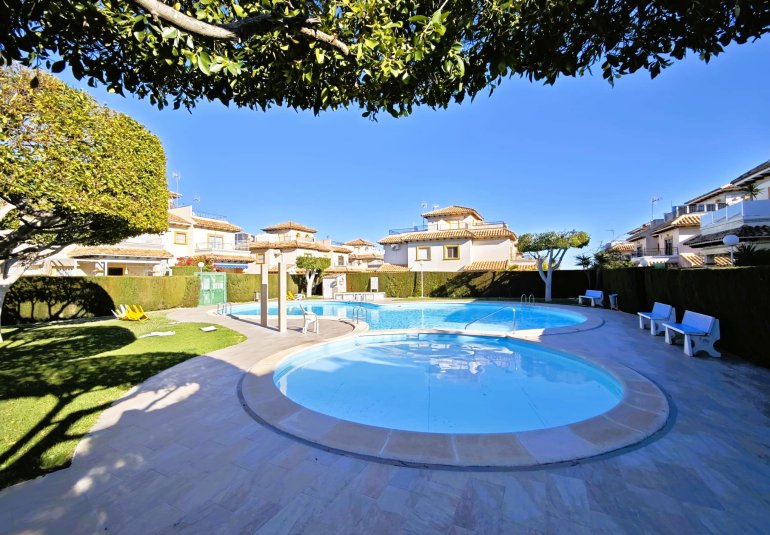 Reventa - Adosado -
Punta Prima - Rocio del Mar