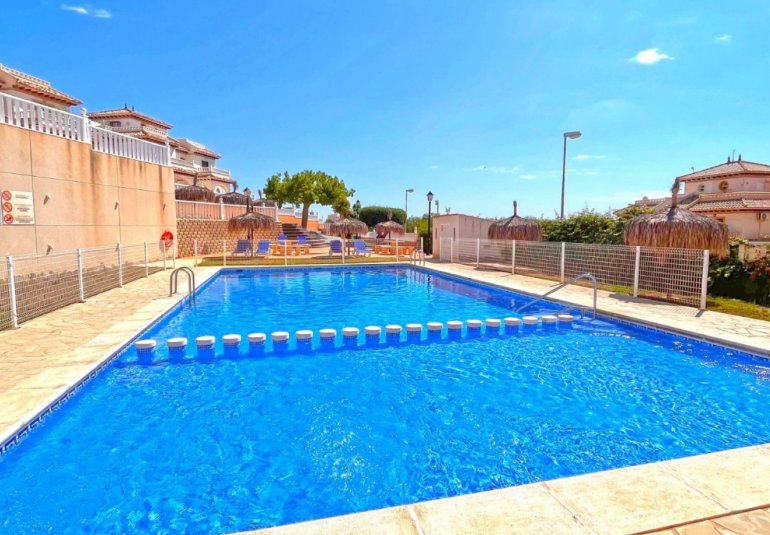 Reventa - Apartamento -
Orihuela Costa - Lomas de Cabo Roig