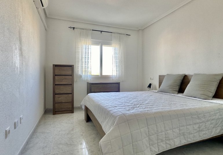 Reventa - Apartamento -
Orihuela Costa - Playa Flamenca