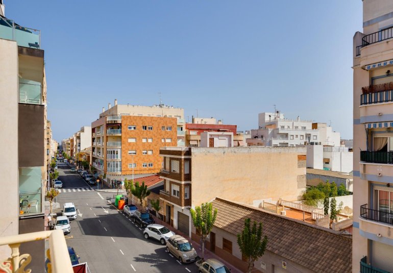 Reventa - Apartamento -
Torrevieja - Centro - Muelle Pesquero