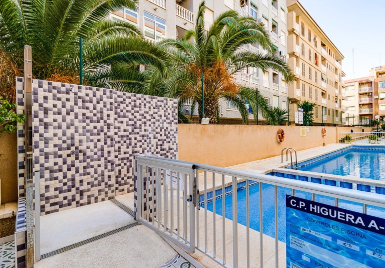 Reventa - Apartamento -
Torrevieja - El Acequión - Los Náufragos