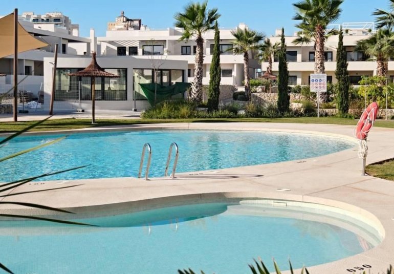 Reventa - Apartamento -
Torrevieja - La Veleta