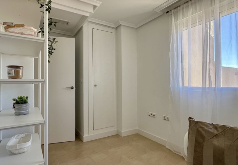 Reventa - Apartamento -
Torrevieja