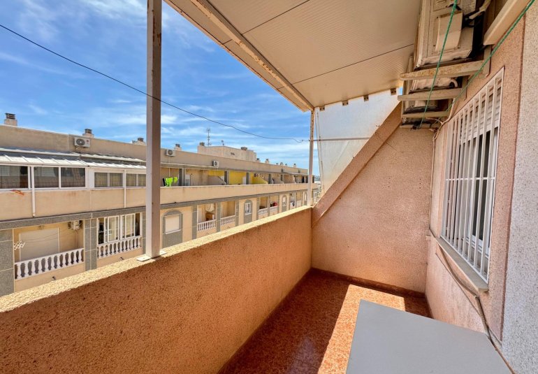 Reventa - Ático -
Torrevieja - Centro