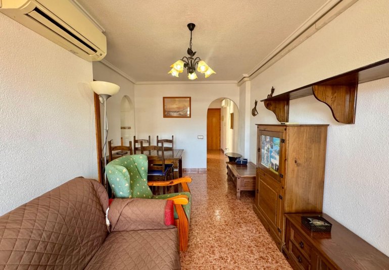 Reventa - Ático -
Torrevieja - Centro