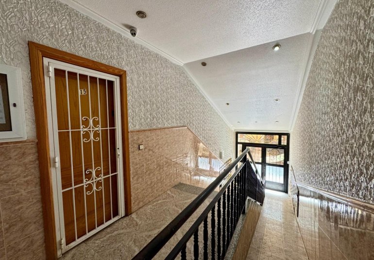 Reventa - Ático -
Torrevieja - Centro